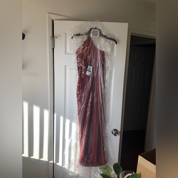 Nookie Lexi Chain Gown Rust Large - Picture 7 of 15